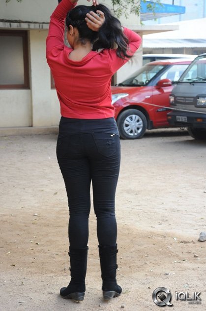 Rehana-at-Chakkiligintha-Movie-Teaser-Launch